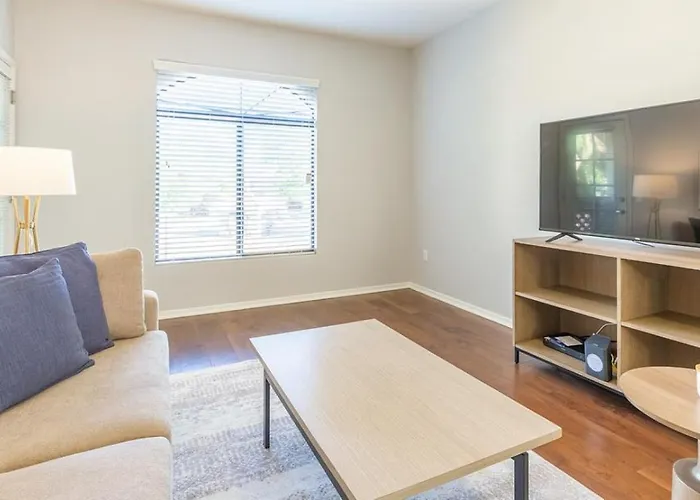 Landing Modern With Amazing Amenities *