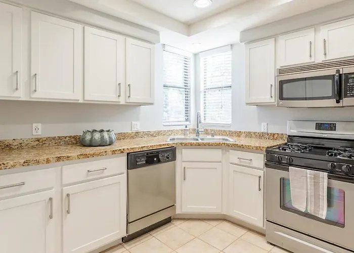 Landing Modern With Amazing Amenities